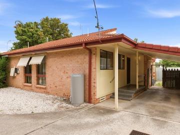 QUIET LIVING IN A SOUGHT AFTER DOVEDALE LOCATION