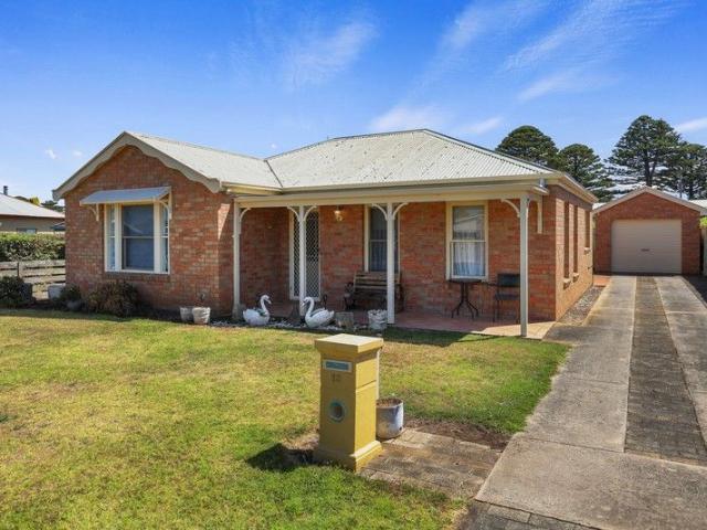 Quiet Living in Prime Port Fairy Location