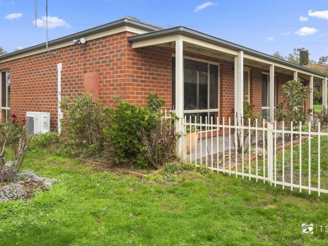 Quiet Living In Quarry Hill Gardener Included Monthly
