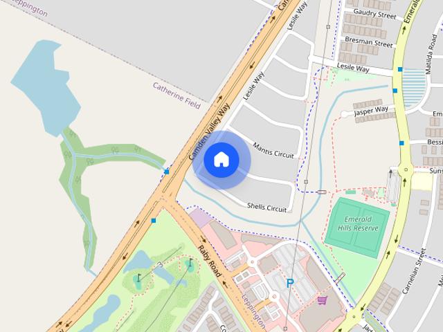 Quiet location with street frontage