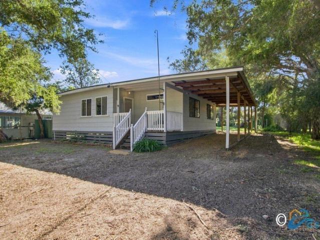 QUIET LOCATION, BIGGER BLOCK & PLENTY OF POTENTIAL!