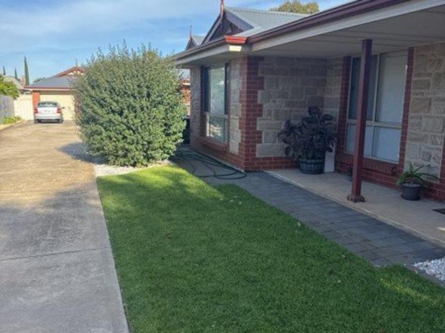 Quiet Location, Close to Town