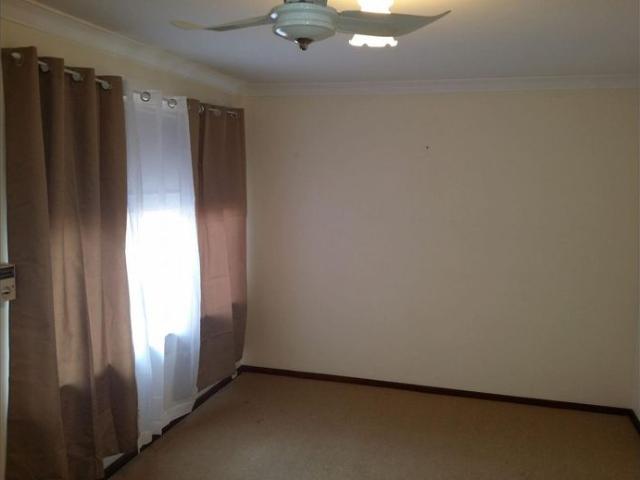 Quiet Location only 10mins walk to Belmont Forum