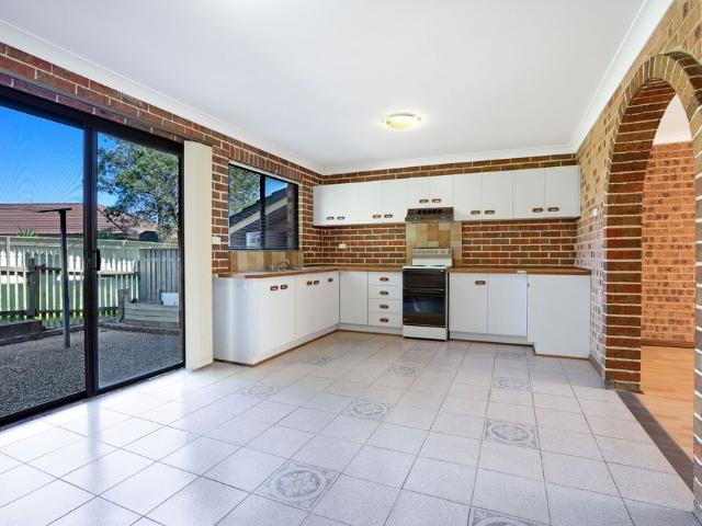 Quiet, low maintenance Townhouse