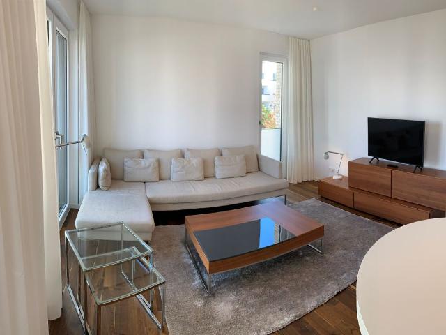 Quiet & luxurious 2 room apartment with underground parking space in Cologne, Koln Amsterdam Apartments for Rent