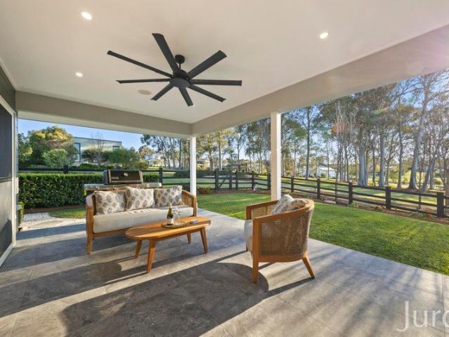 Quiet Luxury, Easy Living