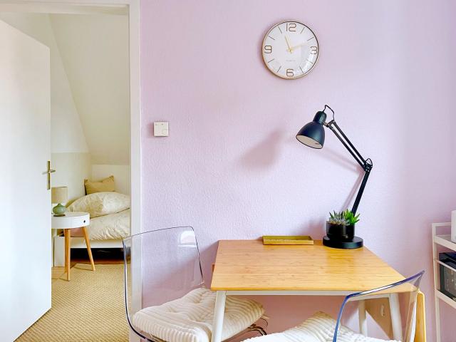 Quiet, modern 2 room Apartment with Workspace | Fast WiFi