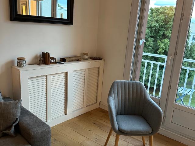 Quiet, modern apartment Versailles