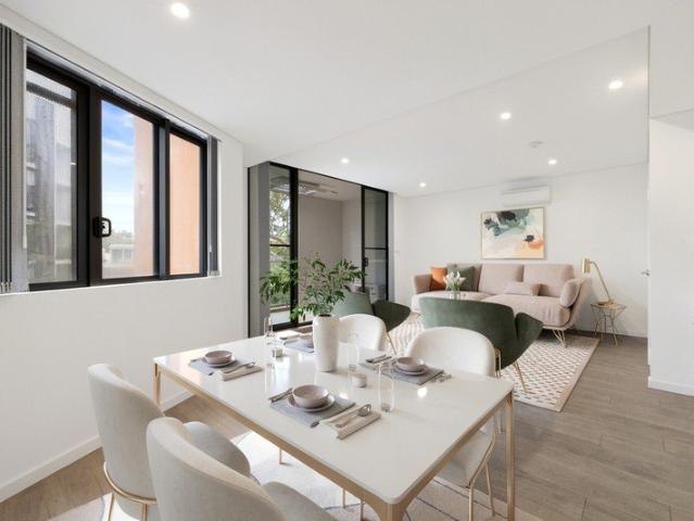 Quiet Modern Living in the Heart of Ashfield