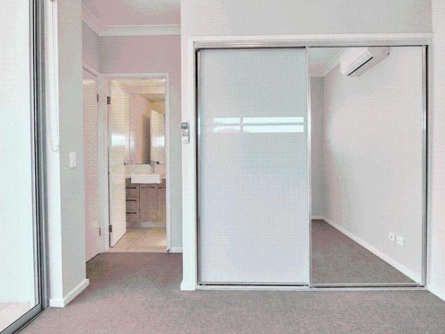 QUIET, MODERN, SPACIOUS APARTMENT IN KANGAROO POINT