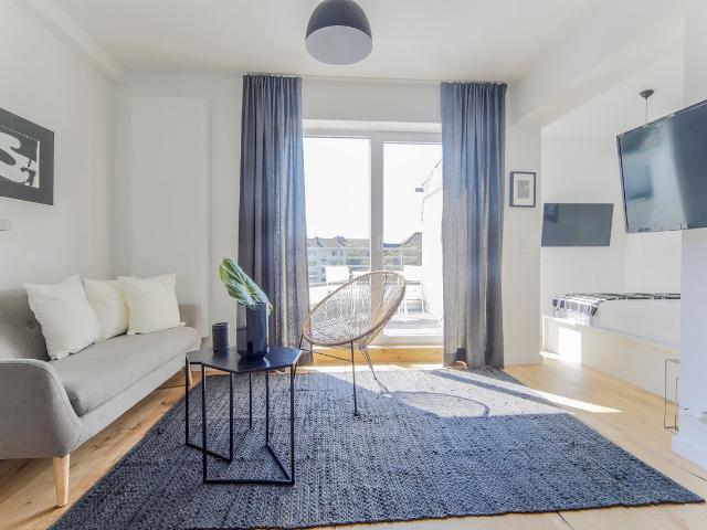 Quiet, new apartment located in Düsseldorf, Dusseldorf Amsterdam Apartments for Rent