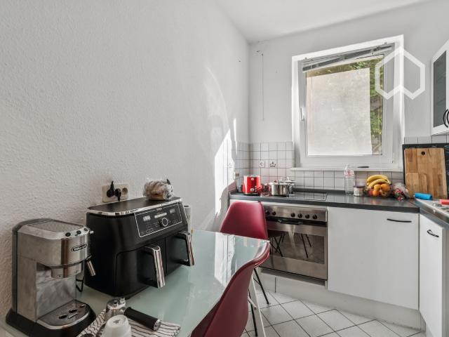 Quiet, nicely furnished apartment in Wilmersdorf in a prime location, Berlin Amsterdam Apartments for Rent