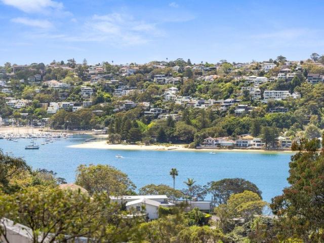 Quiet North Facing Living with Harbour Views