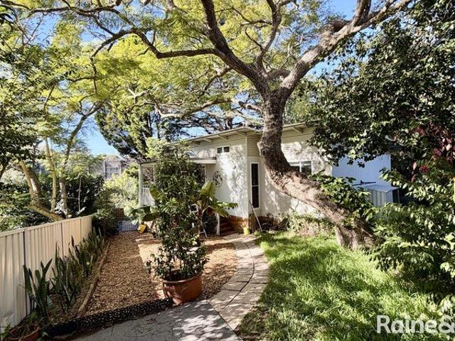 Quiet Oasis with Leafy Outlook