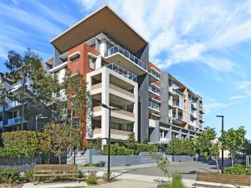 Quiet one bedroom with one car space in Botany