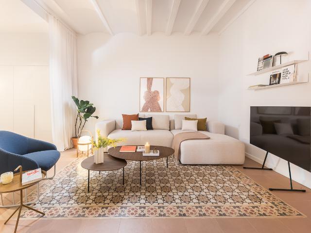 Quiet one bedroom apartment with private terrace