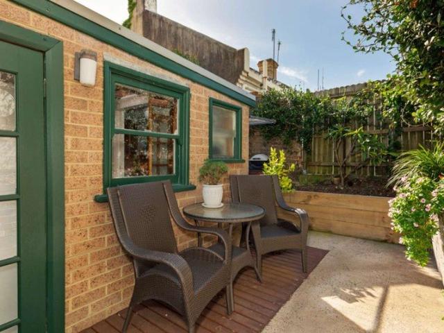 Quiet Paddington Cottage