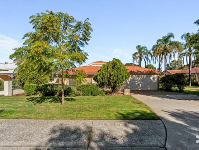 Quiet Parkside Living in Prime Location