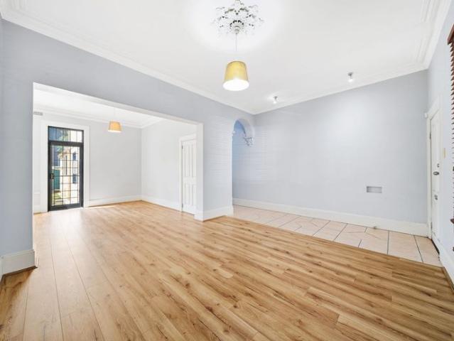 Quiet & Peaceful Renovated Terrace * Available 13/08/26