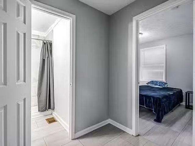 Quiet, Peaceful Small Shared Home Only 4 housemates! Beautif.