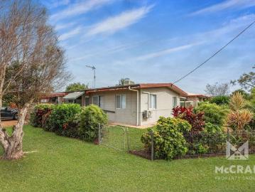 QUIET QUEENS BEACH POCKET FULLY FURNISHED