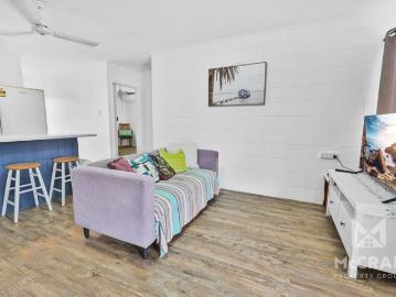 QUIET QUEENS BEACH POCKET FULLY FURNISHED