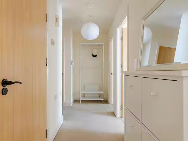 Quiet refurbished flat by Fulham Broadway