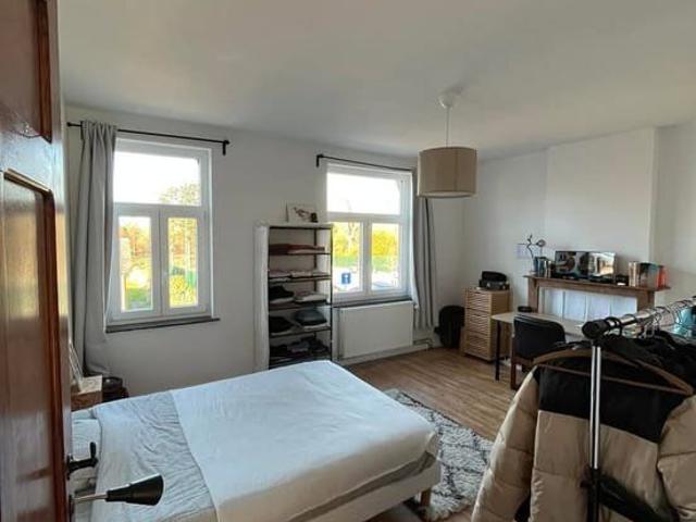 Quiet room available in our shared house