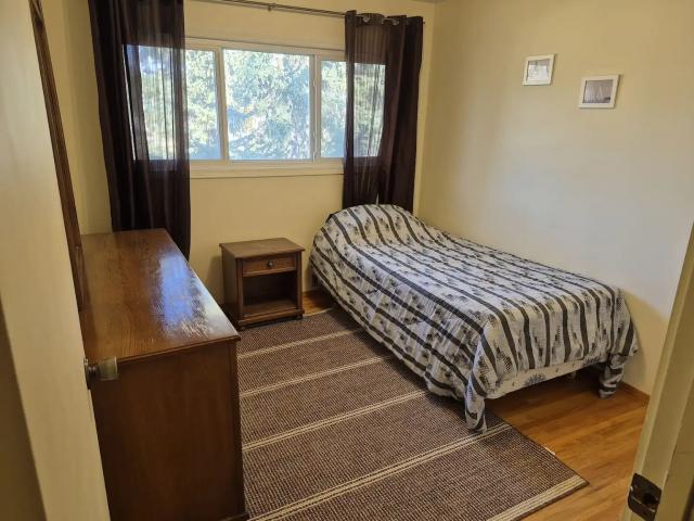 Quiet Room for Rent for Mindful Tenant Ages 30–50 ish