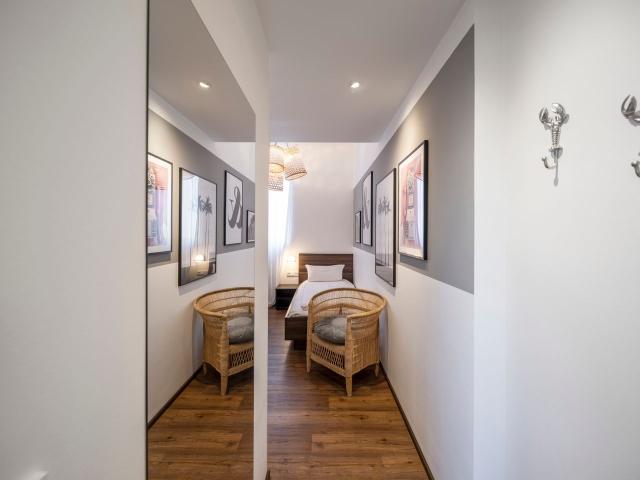 Quiet Single Room No Kitchen, Heidelberg Amsterdam Apartments for Rent
