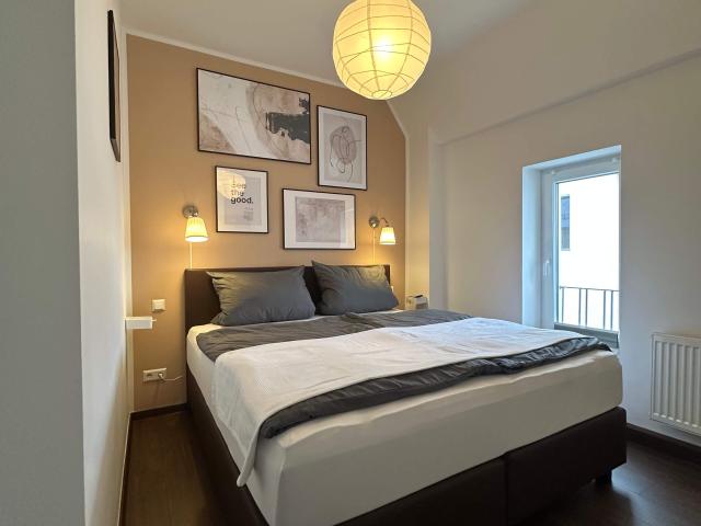 Quiet, spacious apartment in close proximity to the trade fair and BMW plant