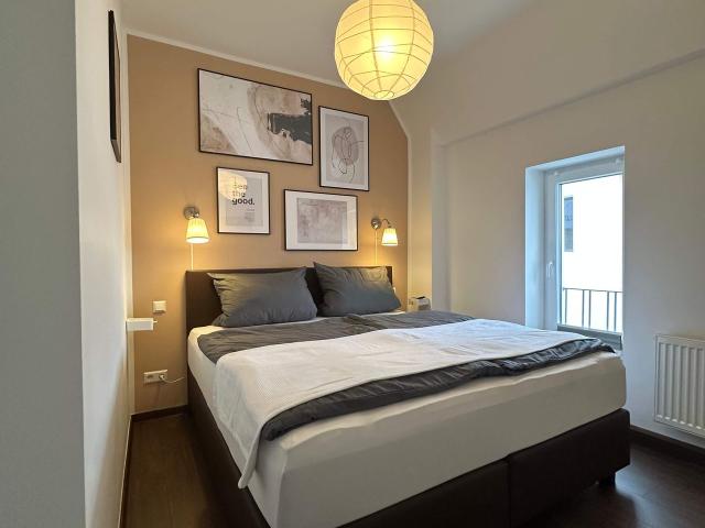 Quiet, spacious apartment in close proximity to the trade fair and BMW plant, Leipzig Amsterdam Apartments for Rent