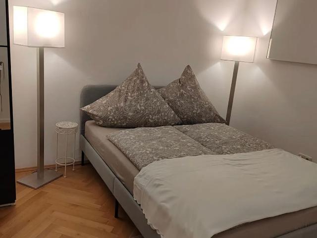 Quiet, spacious home in München, Munchen Amsterdam Apartments for Rent