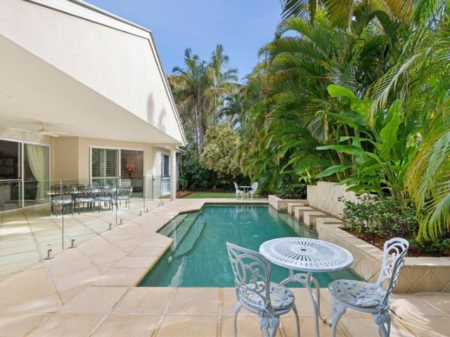 Quiet, Spacious & Perfectly Positioned in Noosa Waters