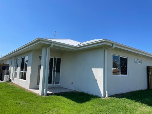 Quiet Street and close to all services in Southside