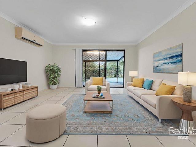 Quiet Street, Modern Comforts & Room for the Whole Family!