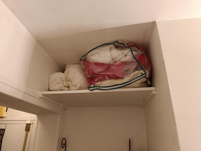 Quiet studio in Montparnasse for non smoking students or professionals, Paris Amsterdam Apartments for Rent
