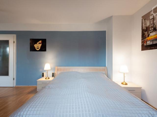 Quiet suite in Leipzig, Upper floor with own terasse, View of the skyline of Leipzig Leipzig Amsterdam Apartments for Rent