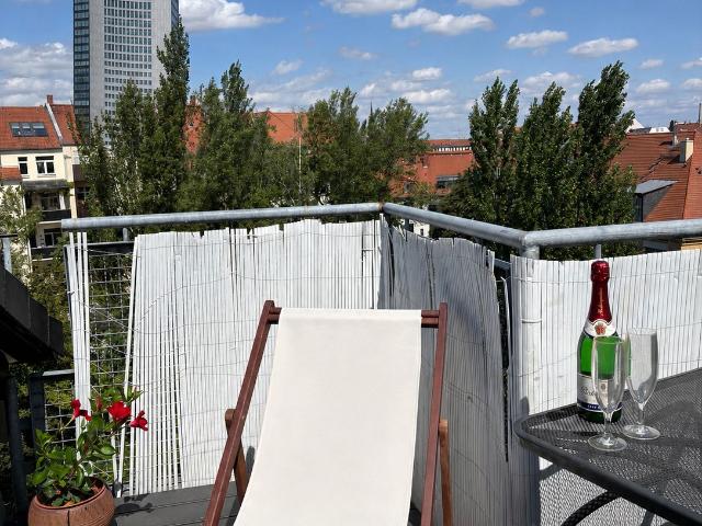 Quiet suite in Leipzig, Upper floor with own terrace, View of the skyline of Leipzig Leipzig Amsterdam Apartments for Rent