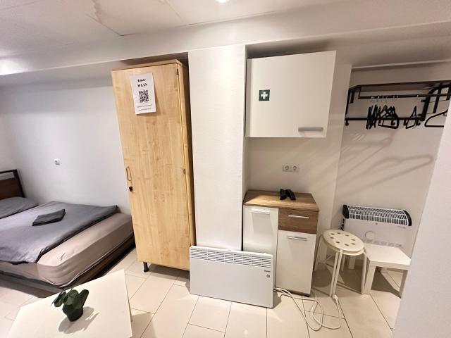 Quiet suite located in Walle, Bremen Amsterdam Apartments for Rent