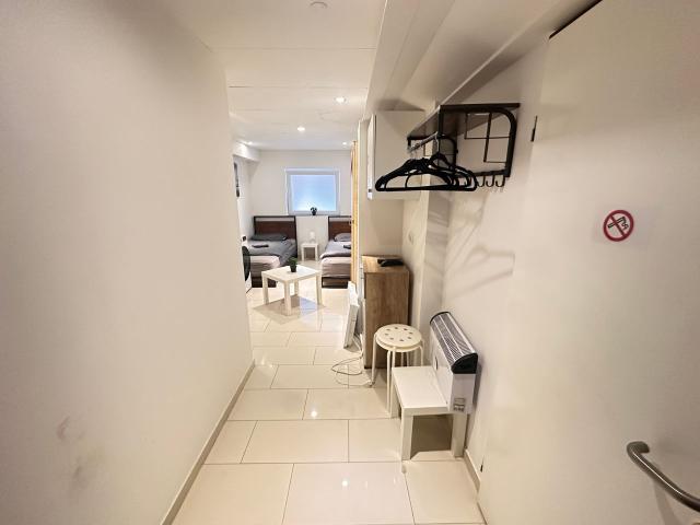 Quiet suite located in Walle, Bremen Amsterdam Apartments for Rent