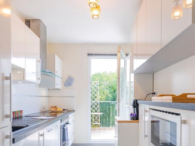 Quiet suite near city center, Montévrain