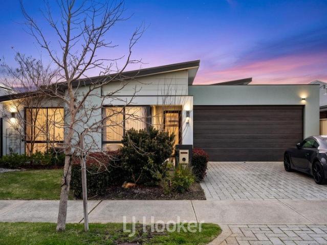 Quietly Luxurious. Exceptionally Positioned