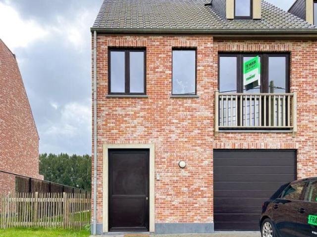 Quietly located 4 bedroom family home with sunny garden in …
