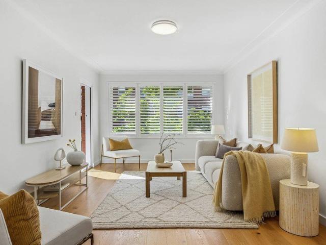 Quietly Positioned, Fully Renovated North Facing Apartment with Lock Up Garage