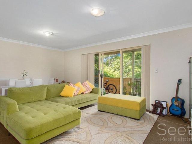 Quietly Tucked Away 1st Floor Apartment with a Corner Position