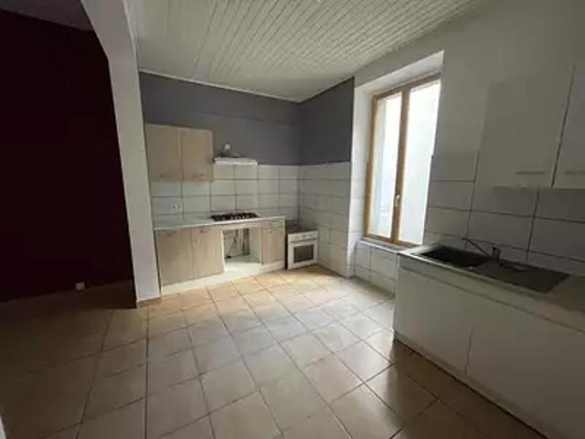 Quillan 11500 Location appartement 3 pièces t3