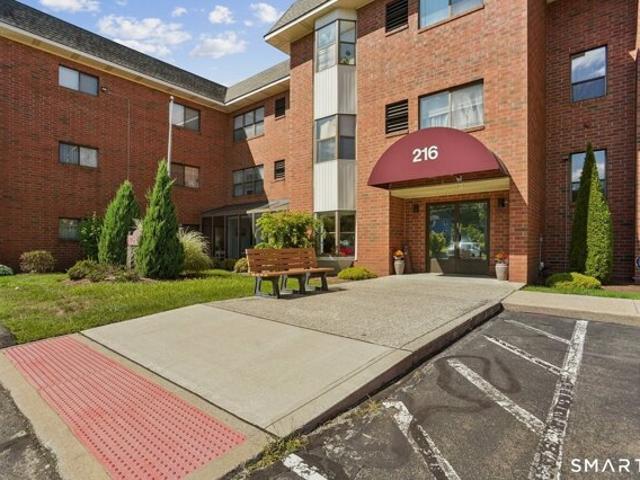 Quinnipiac Ave Apt,north Haven, Condo For Sale