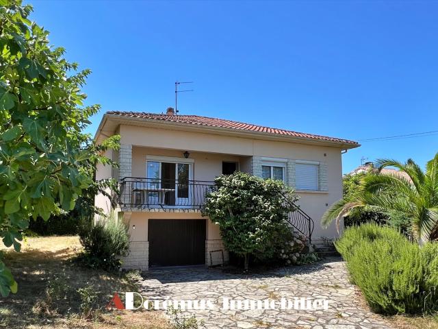 Quinsac Charmante Maison Sur Plus De 2000M2 77m² Quinsac