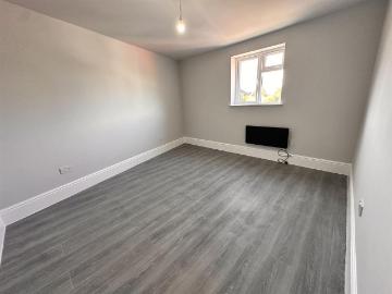 Quinton Road West, Birmingham B32, 2 bed flat to rent, £975 pcm | PrimeLocation